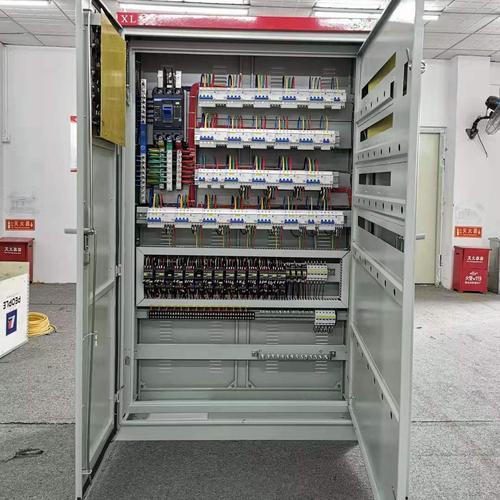 冠日供應(yīng)水泵控制柜 非標(biāo)定制電氣設(shè)備成套控制機箱 風(fēng)機控制箱柜